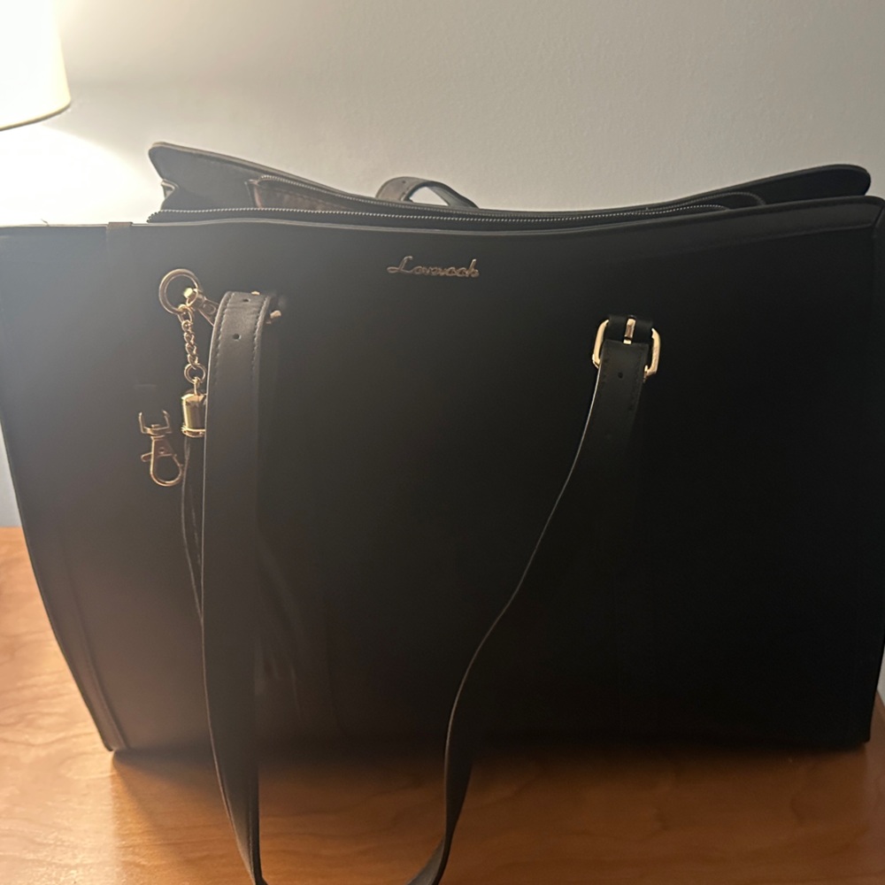 Elegant Black Leather Tote